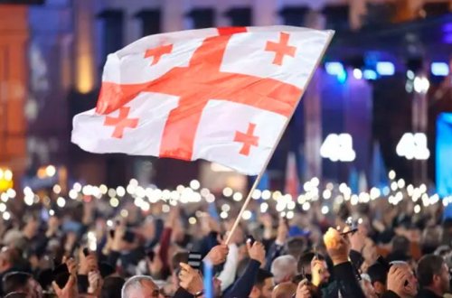 Gürcüstanda bu gün prezident seçkiləri keçirilir