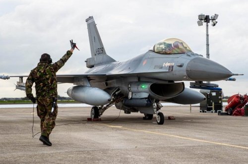 Norveç ukraynalı pilotlara təlimi Portuqaliyada keçirəcək