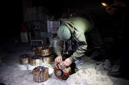 Müxaliflər ortaya çıxardı: Əsəd ailəsinin narkotik laboratoriyası!