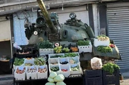 Əsədin tankları meyvə piştaxtalarına çevrildi