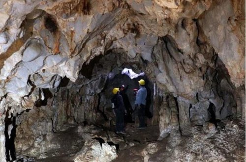İtalyan mağara səyahətçisi 585 metr dərinlikdə qapalı qaldı