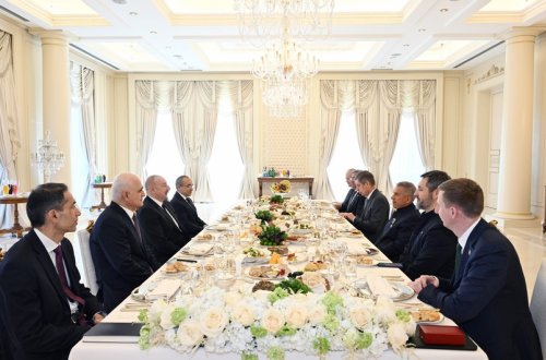 İlham Əliyev və Tatarıstanın Rəisi birgə nahar ediblər