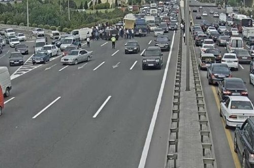 Bakıda baş verən qəzanın ANBAAN VİDEOSU