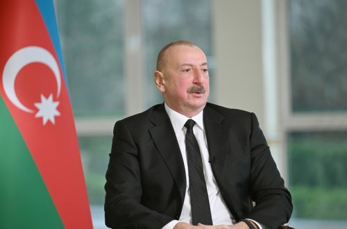 Prezident İlham Əliyev: Hazırda Makron rejimi Fransanı uğursuz dövlətə çevirir