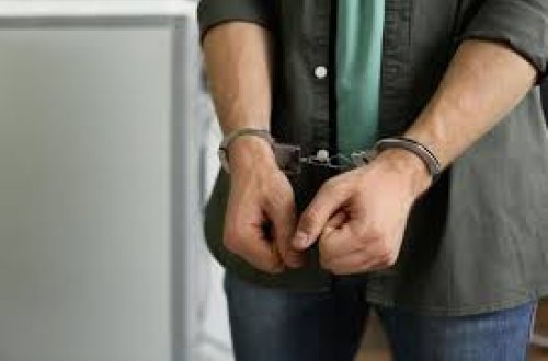 Arvadının başına daş vuraraq öldürməkdə şübhəli bilinən şəxs TUTULDU