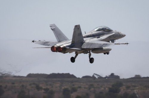 ABŞ səhvən öz qırıcı təyyarəsini vurub