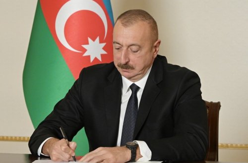 Prezident bu şəxsləri təltif etdi (SİYAHI)