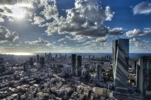 Təl-Əvivdə hava həyəcanı, 20 nəfər xəsarət aldı