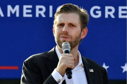 Trampın oğlundan diqqət çəkən paylaşım: Alış-veriş səbətinə üç yer əlavə etdi 