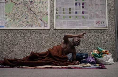 Avropada evsizlik problemi nəzarətdən çıxır