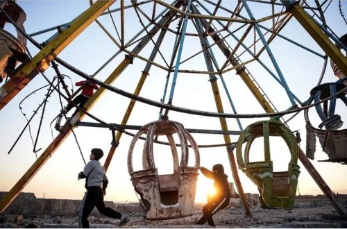 Suriya uşaq meydançası: Əyləncə parkları xarabalıqda