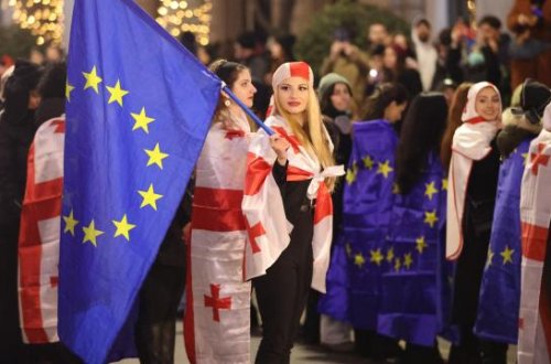 Gürcüstanda nümayişlər 28 gündür davam edir