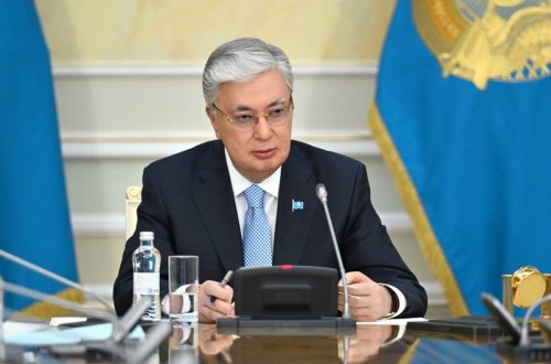 Qazaxıstan Prezidenti təyyarə qəzası ilə bağlı müşavirə keçirib