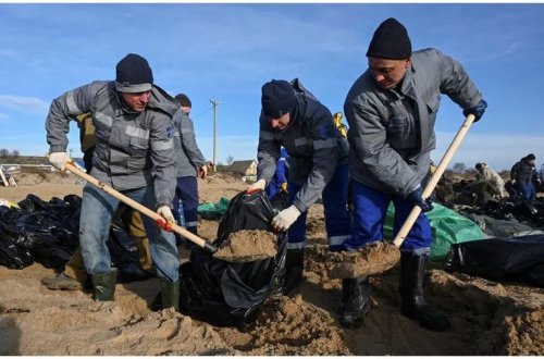 Qara dəniz sahillərindən 37 min ton çirklənmiş torpaq çıxarılıb