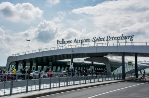 Sankt-Peterburq aeroportunun fəaliyyəti müvəqqəti dayandırılıb