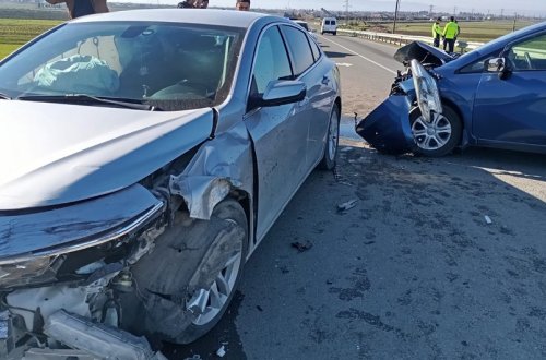 Cəlilabadda iki avtomobil toqquşub, üç nəfər xəsarət alıb