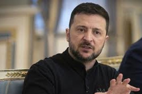 Zelenski Tramp və Putinlə danışıqlar masasına oturmaqdan imtina etdi