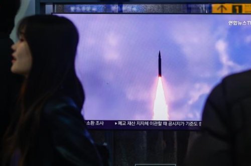 Şimali Koreya orta mənzilli raket buraxıb