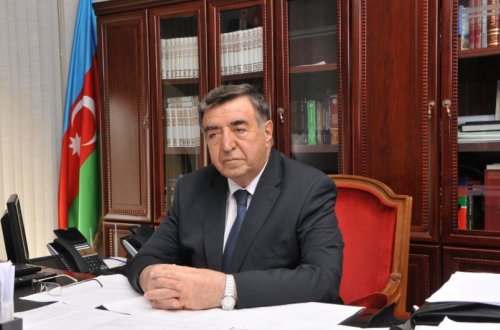 Əhməd Əhmədzadə “Şərəf” ordeni ilə təltif edilib