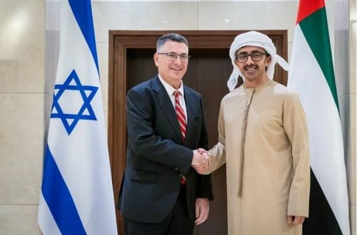 İsrail və BƏƏ xarici işlər nazirləri görüşüb