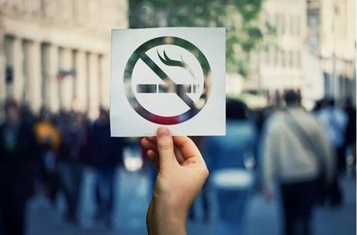 Siqaret qadağası Avropada yayılır: Belçikada ictimai məkan qərarı