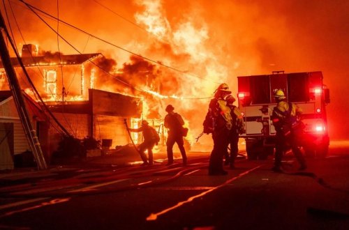 Los Ancelesin 10 milyona yaxın sakini səhvən təxliyə barədə bildiriş alıb