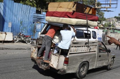Dəstələrin yaşadığı Haitidə 1 milyondan çox insan didərgin düşüb