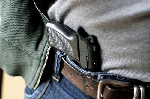 Çexiyada müəllim şagirdi tapança ilə zərərsizləşdirib