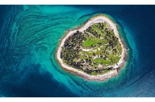 Bir gecədə yeni ada yarandı: Hətta geoloqlar da təəccübləndilər