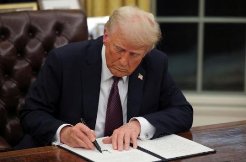 Tramp ABŞ-ın süni intellekt infrastrukturuna 500 milyard dollar sərmayə qoyulacağını açıqlayıb