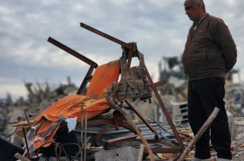 Həmas lideri burada öldürüldü! Sinvarın son anlarında oturduğu stul tapılıb 