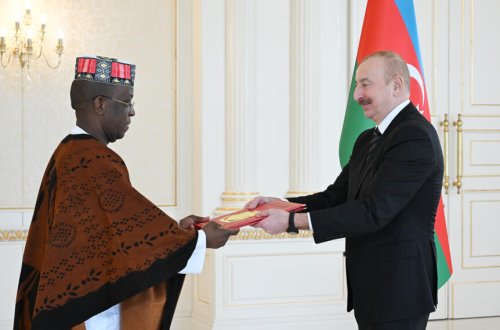 Prezident İlham Əliyev Umar Kandenin etimadnaməsini qəbul edib - FOTO