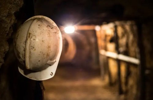 Polşada mədəndə yeraltı təkan baş verib, ən azı altı nəfər xəsarət alıb