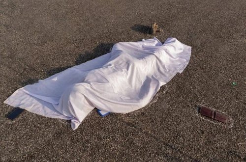 Sahilə çıxan qayıqda 13 cəsəd tapılıb