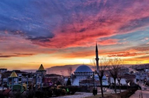 Tarixi irsin və təbii gözəlliklər şəhəri Tekirdağ