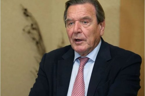 Keçmiş kansler Şröder tükənmişlik sindromundan əziyyət çəkir