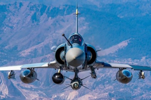 Hindistanda təyyarə təlim uçuşu zamanı qəzaya uğrayıb