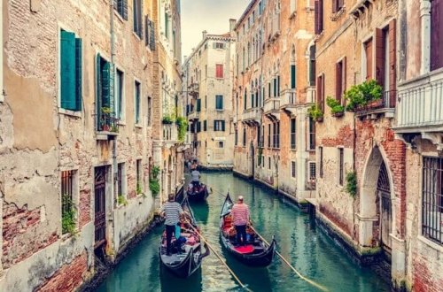 Venesiyada turist vergisi iki dəfə artıb