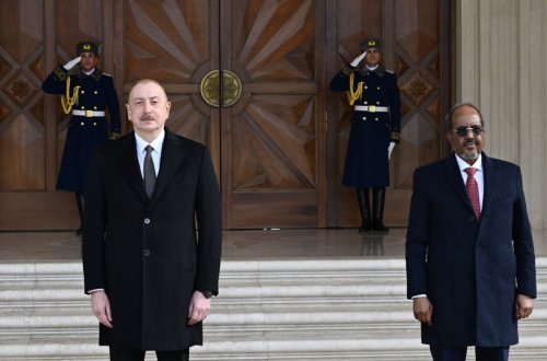 Somali Prezidenti Hasan Şeyx Mahmudun rəsmi qarşılanma mərasimi olub