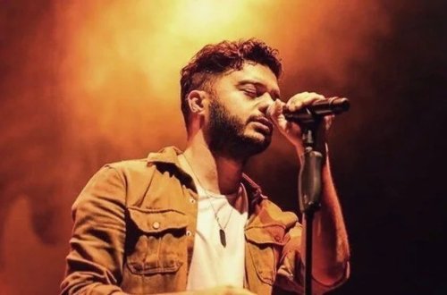 Məhkəmə tanınmış müğənnini günahkar bildi, cərimələndi