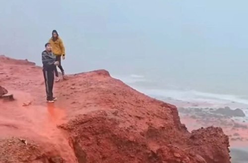 İranın qanlı çimərliyinə güclü yağış yağıb