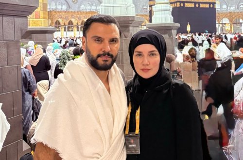 Alişan Sevgililər günündə həyat yoldaşına Ümrə ziyarəti hədiyyə etdi