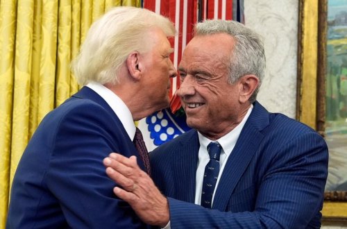 Kennedi Trampın USAID-in işini dayandırmaq qərarını alqışlayıb - YENİLƏNİB