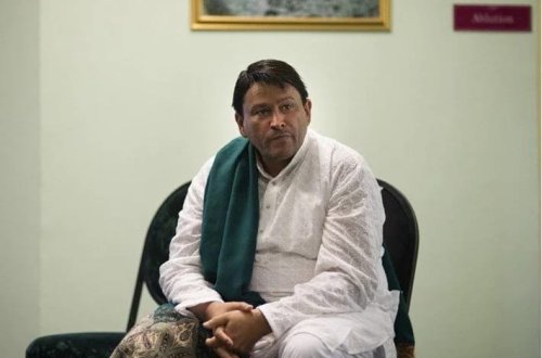 Gey olduğunu elan edən imam öldürüldü