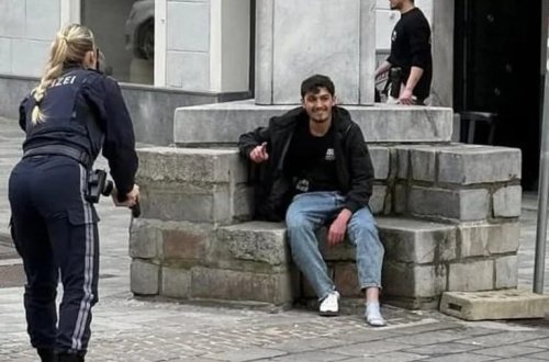 Avstriyada qan donduran hücum: 7 nəfəri bıçaqladı, oturub güldü