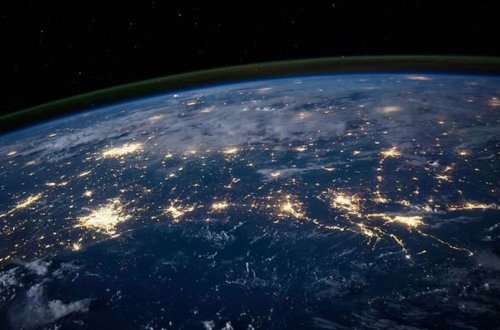 Alimlər 15 ildən sonra Yer nüvəsinin fırlanmasının dayanacağını proqnozlaşdırıblar