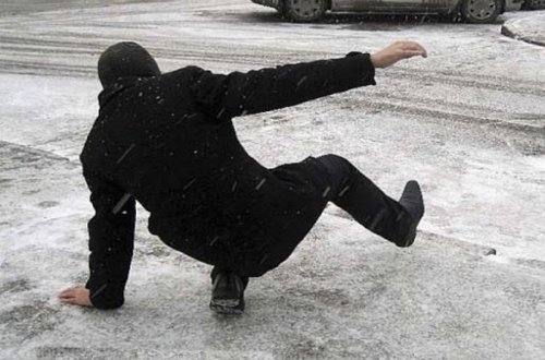 Qarlı havaya görə 15 nəfər xəsarət alıb, 2-si əməliyyat olunub