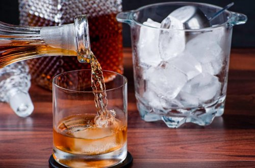 Bakıda dəhşət: Bir rayonda 11 nəfər spirtdən zəhərlənib öldü - ADLAR