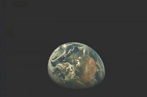 ABŞ Kosmik Qüvvələrindən tarixi paylaşım: Gizli təyyarə ilə çəkilmiş Yer kürəsinin fotosu