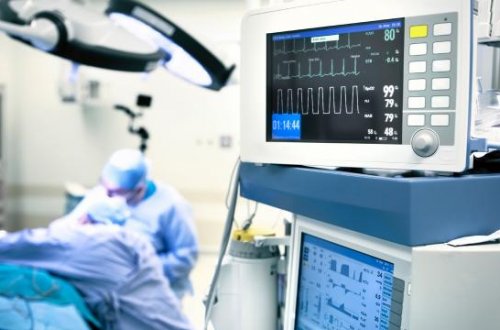 Hindistanda bir qızın bədənindən 16 kiloqramlıq 